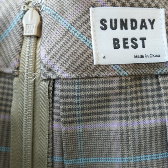 NWOT Aritzia Sunday Best Olive Mini Skirt (Size 4) - Picture 3 of 3